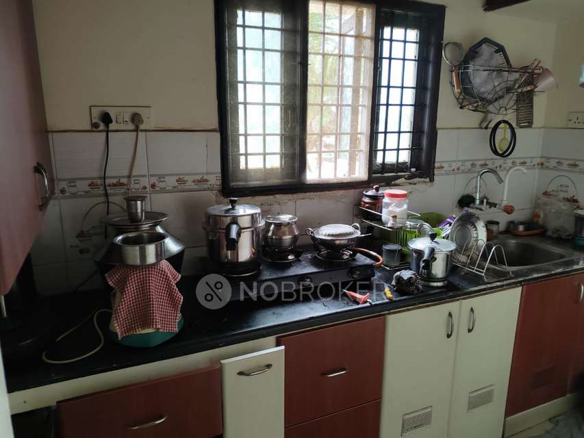 2 BHK Flat In Pratham Apartment  For Sale  In Pallikaranai