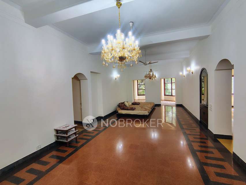 4 BHK House for Rent  In Tardeo