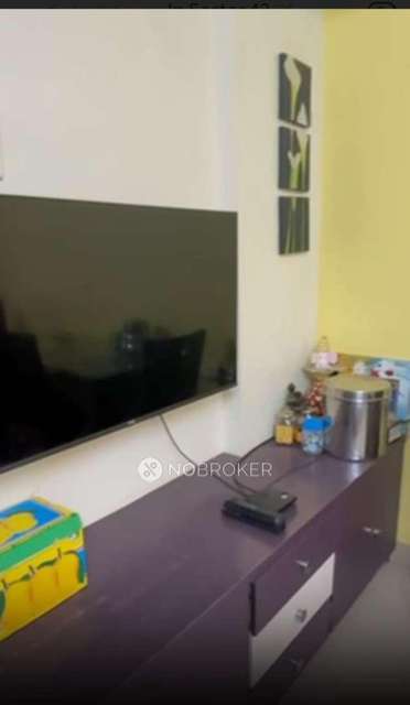 2 BHK Flat In Goregaon West View Chs For Sale  In Goregaon West