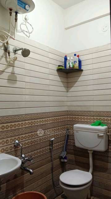 PG for Girls in Parimala Fashions