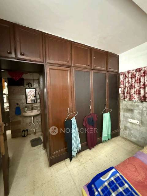 1 BHK Flat In Land Mark Chs, J.p.road, Andheri West for Rent  In P. K. Jewellers