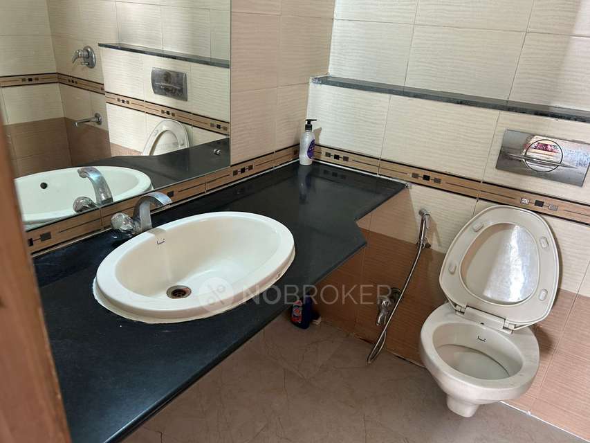 2 BHK Flat In Magarpatta Jasminium, Hadapsar, Pune for Rent  In Hadapsar, Pune