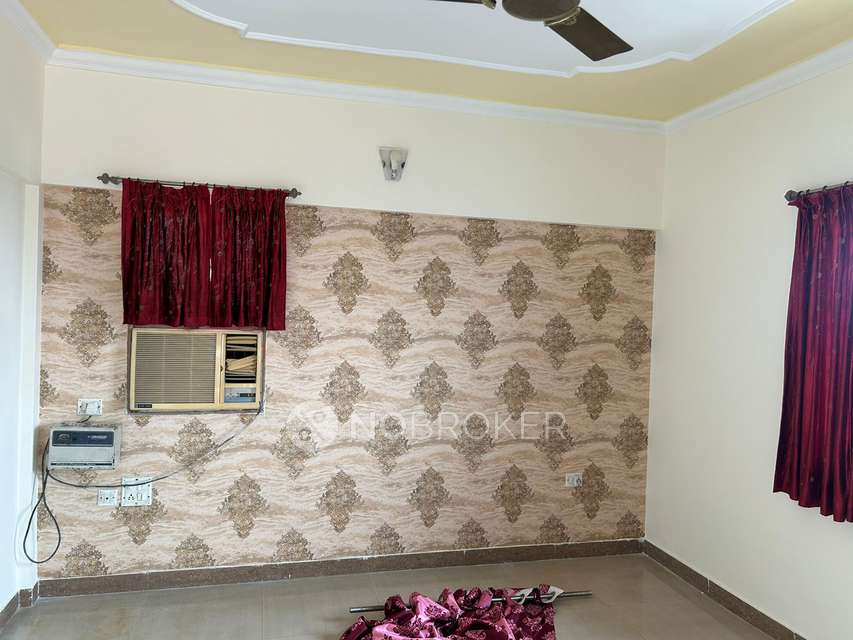 2 BHK Flat In Magarpatta Jasminium, Hadapsar, Pune for Rent  In Hadapsar, Pune