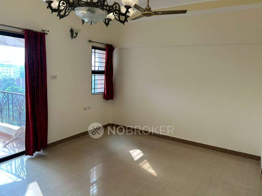 2 BHK Flat In Magarpatta Jasminium, Hadapsar, Pune for Rent  In Hadapsar, Pune