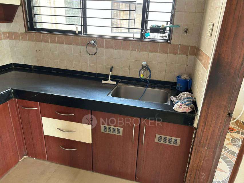 2 BHK Flat In Magarpatta Jasminium, Hadapsar, Pune for Rent  In Hadapsar, Pune