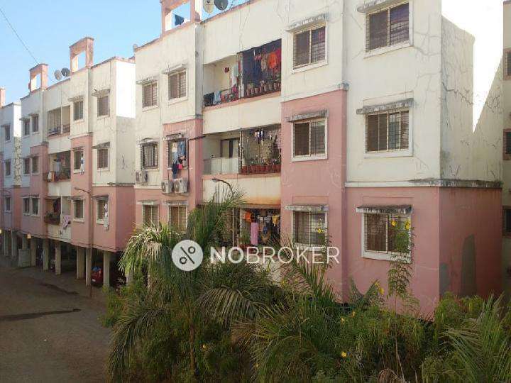 Shared Room for Male In 2 BHK  In Verindwan  In Shankar Kalat Nagar, Wakad