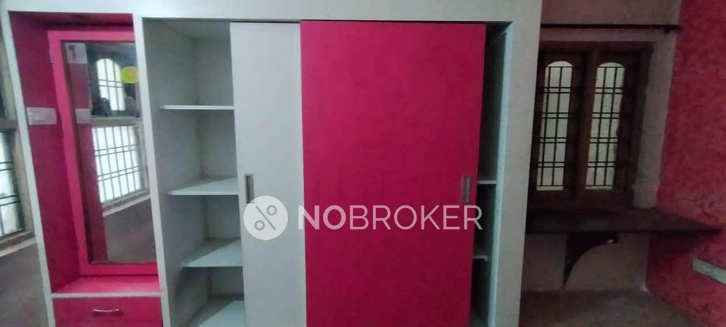 2 BHK Flat In Tnr Vasavi Emerald Apartments, New Malakpet For Sale  In New Malakpet