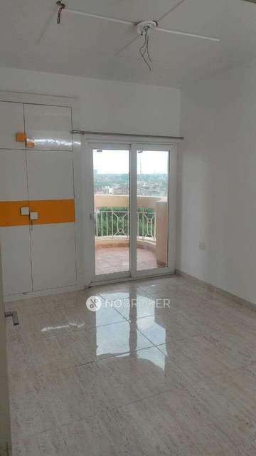 3 BHK Flat In Ajnara Ambrosia For Sale  In Sector-118