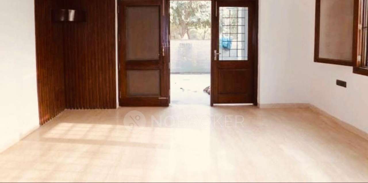 4+ BHK House for Rent  In Sector 44