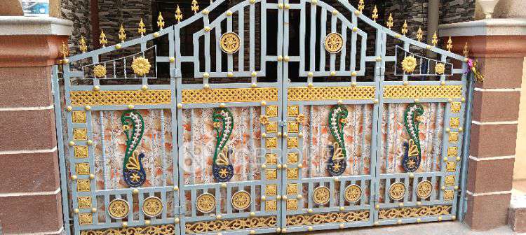 4+ BHK Flat For Sale  In  Hadapsar