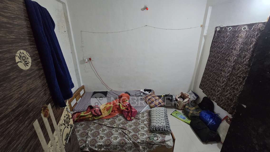 Single Room for Male In 1 BHK  In Apartment In Pimpri Chinchwad