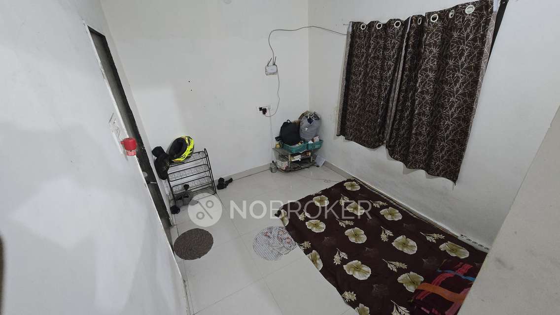 Single Room for Male In 1 BHK  In Apartment In Pimpri Chinchwad