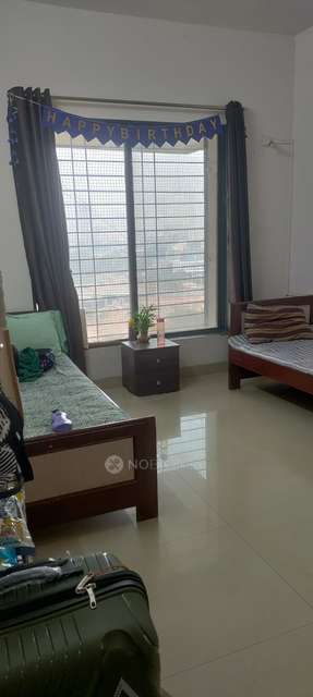 Shared Room for Female In 2 BHK  In Apartment In Vishal Nagar