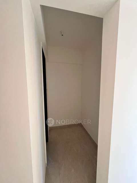 2 BHK Flat In Nb Towers, Spine Road for Rent  In Spine Road