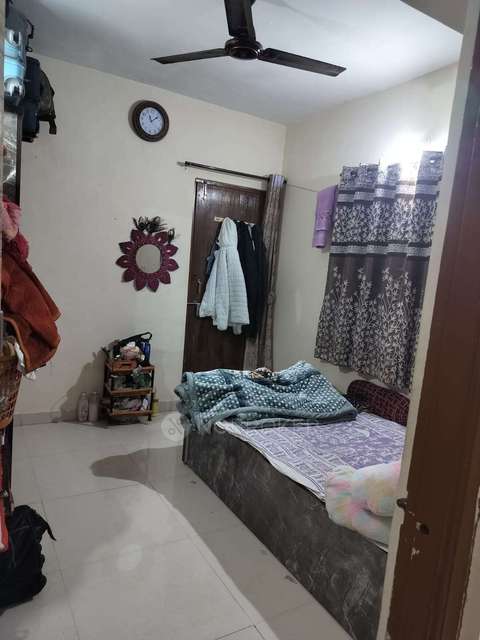 1 BHK Flat In Gayatri Park for Rent  In  Vishrantwadi