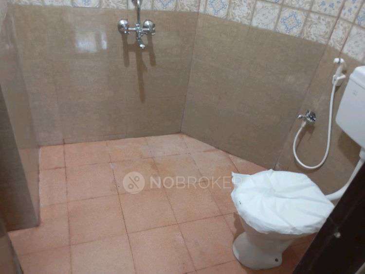 2 BHK Flat In Npl Manor For Sale  In 45, Thiru. Vika. Rd, Border Thottam, Padupakkam, Triplicane, Chennai, Tamil Nadu 600002, India