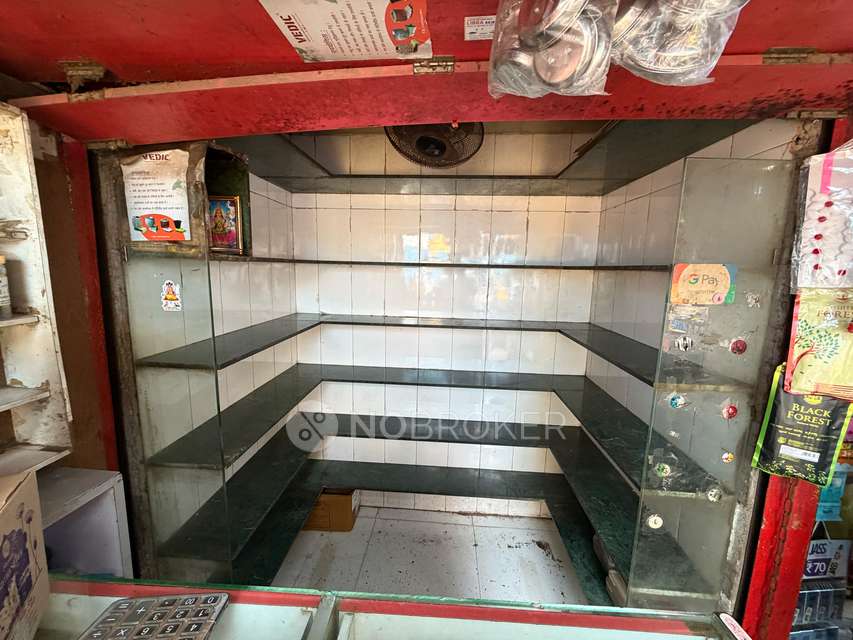 Shop in Matunga East, Mumbai for sale 