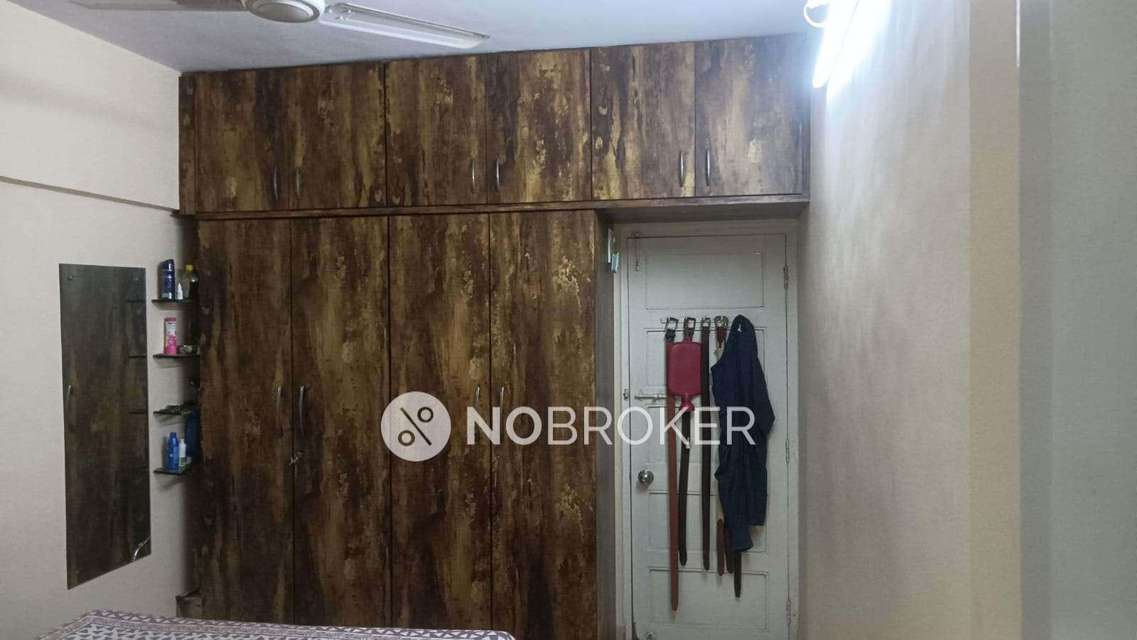 2 BHK Flat In Amrut Kanchan Chs For Sale  In Kandivali East