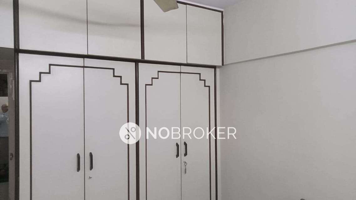 2 BHK Flat In Amrut Kanchan Chs For Sale  In Kandivali East