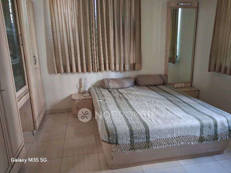 3 BHK Flat In Abhay Building for Rent  In Santacruz (west)