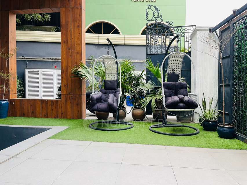 Office Space in Okhla Phase Iii, Delhi for Rent 