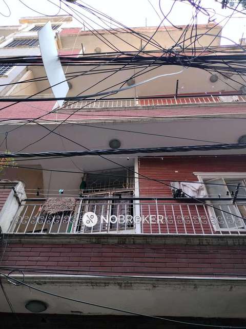 1 BHK Flat In Yadav Nivas  for Rent  In Sector 72