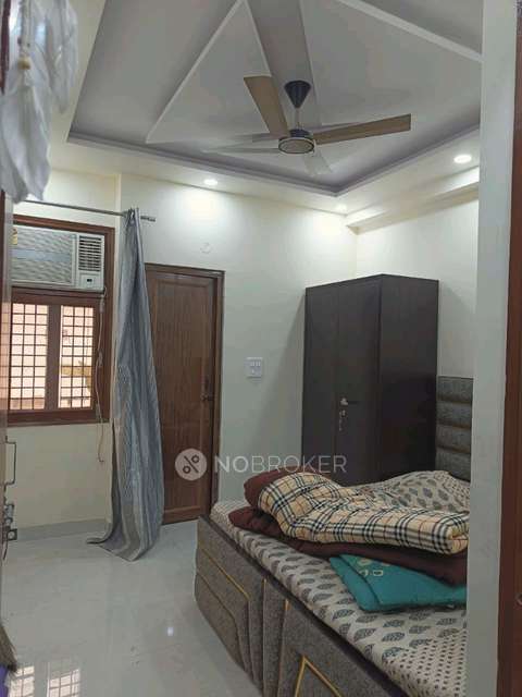 PG for Girls in 72, Main Shiv Market, Tamilar Enclave, Vijay Enclave, Mahavir Enclave, New Delhi, Delhi, 110045, India