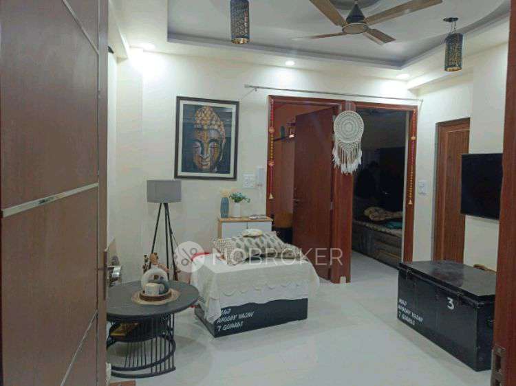 PG for Girls in 72, Main Shiv Market, Tamilar Enclave, Vijay Enclave, Mahavir Enclave, New Delhi, Delhi, 110045, India