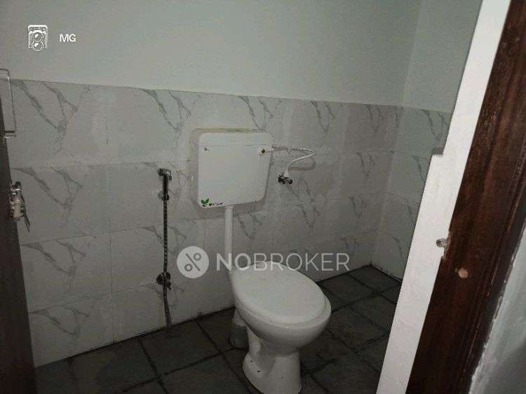 2 BHK Flat In Kingsway Ghorpadi Tower F for Rent  In Kingsway Tower F