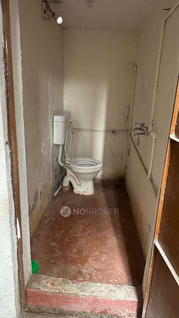 Godown/Warehouse in Rakshapuram, Hyderabad for Rent 