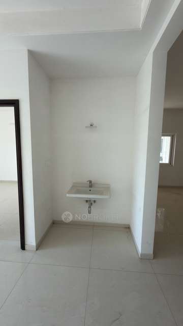 2 BHK Flat In Rajapushpa Imperia For Sale  In Tellapur