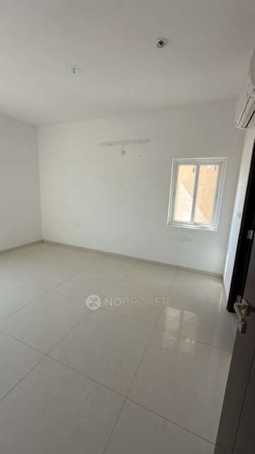 2 BHK Flat In Rajapushpa Imperia For Sale  In Tellapur