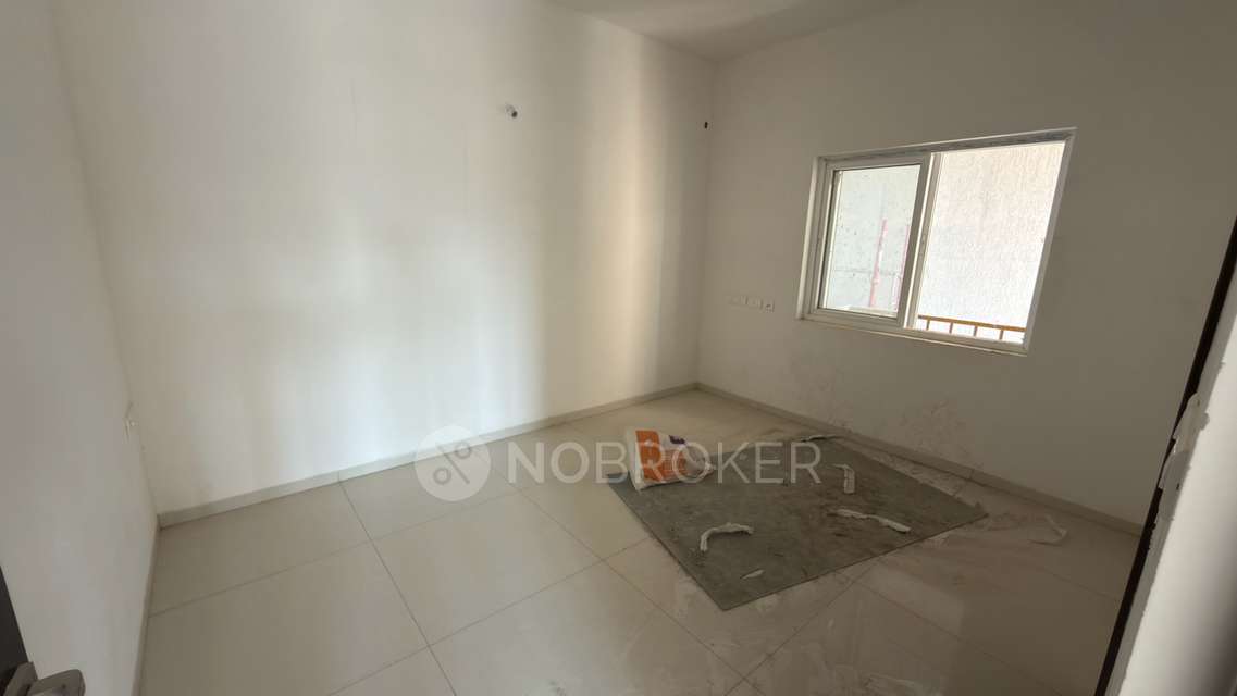 2 BHK Flat In Rajapushpa Imperia For Sale  In Tellapur