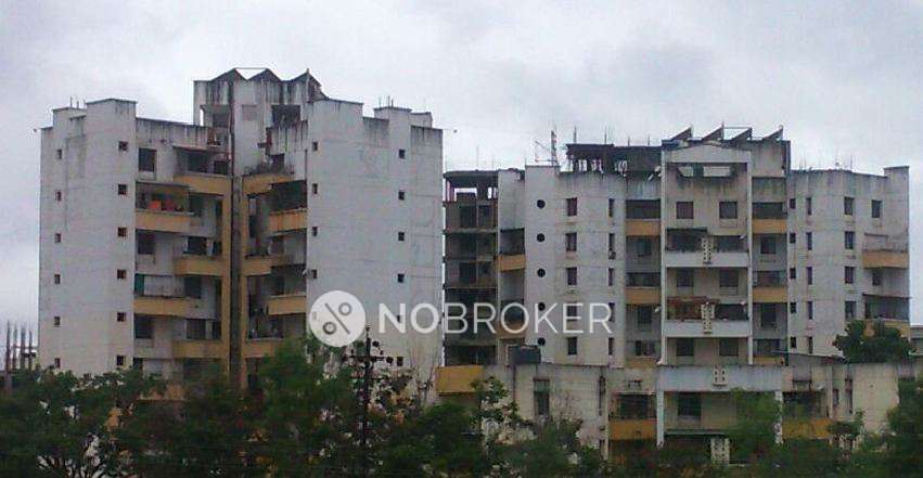 Shared Room for Female In 2 BHK  In Yash Oakwood Hills In Baner