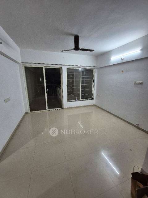 Single Room for Male In 2 BHK  In Mantra Insignia In Mundhwa