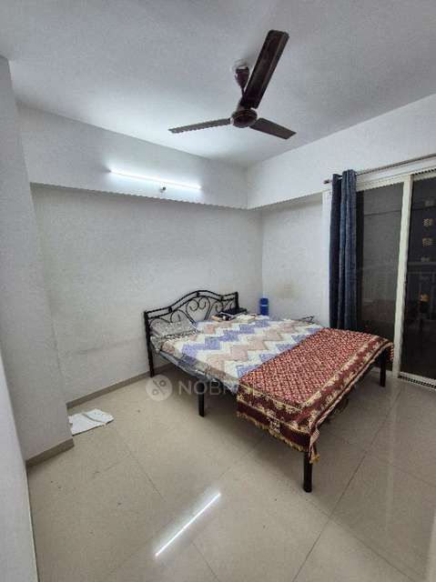 Single Room for Male In 2 BHK  In Mantra Insignia In Mundhwa