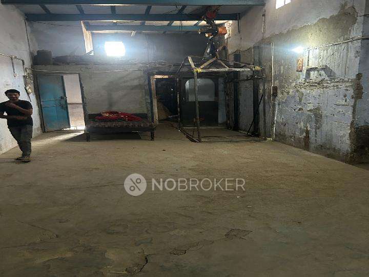 Godown/Warehouse in Anand Parbat, Delhi for sale 