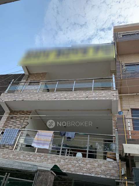 PG for Boys in Sector 10