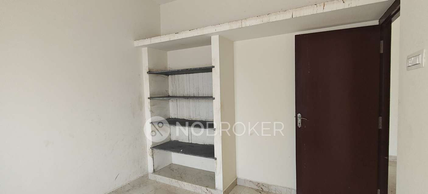 2 BHK Flat In Aarudhra Flats For Sale  In Madambakkam