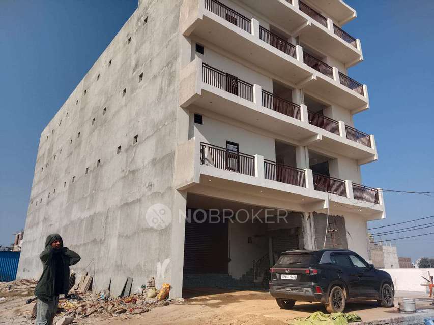 PG for Anyone in Prajapati Colony, Sector 8