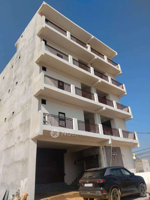 PG for Anyone in Prajapati Colony, Sector 8