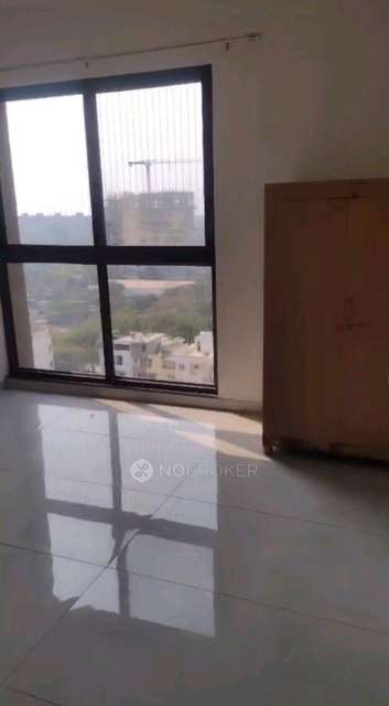 2 BHK Flat In Mantra Mirari for Rent  In Mundhwa