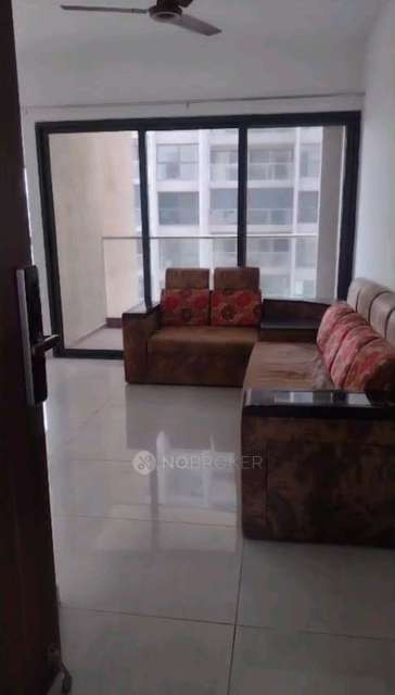 2 BHK Flat In Mantra Mirari for Rent  In Mundhwa