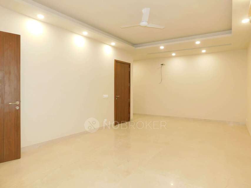 Commercial Property in Greater Kailash I, Delhi for Rent 
