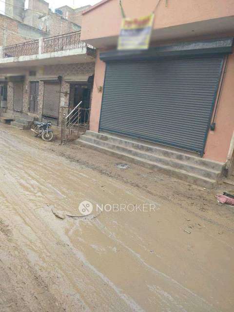 Godown/Warehouse in Mohan Garden, Delhi for Rent 