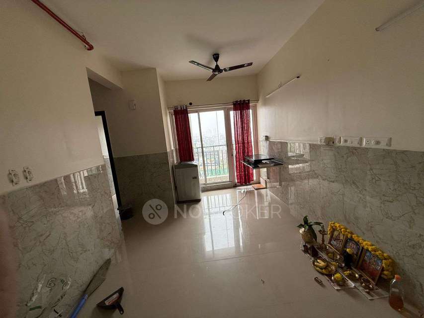 2 BHK Flat In Godrej Azure for Rent  In Padur