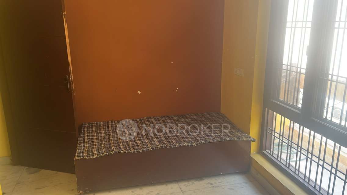 1 BHK House for Rent  In Sector 45