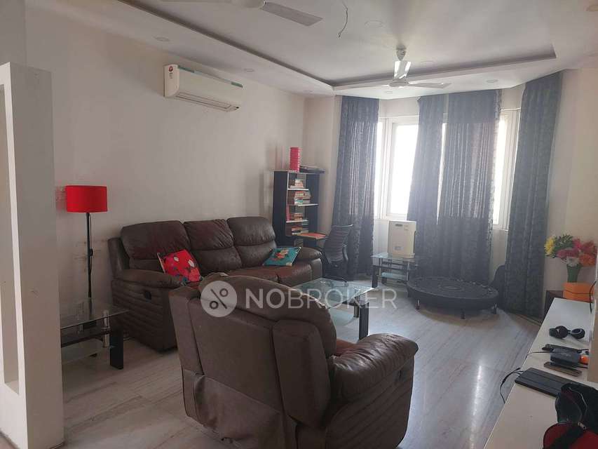 4 BHK Flat In Parsvnath Srishti for Rent  In Sector 93