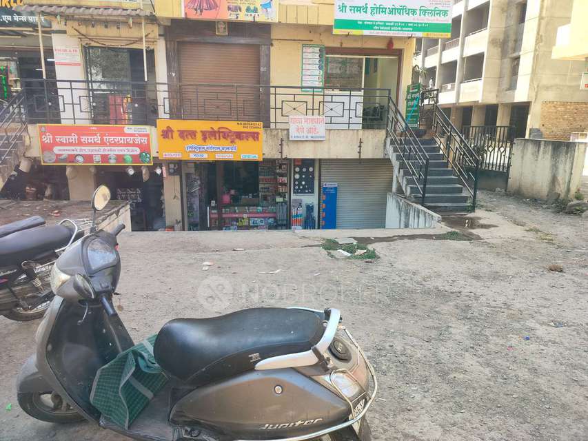 Shop in Alandi, Pune for sale