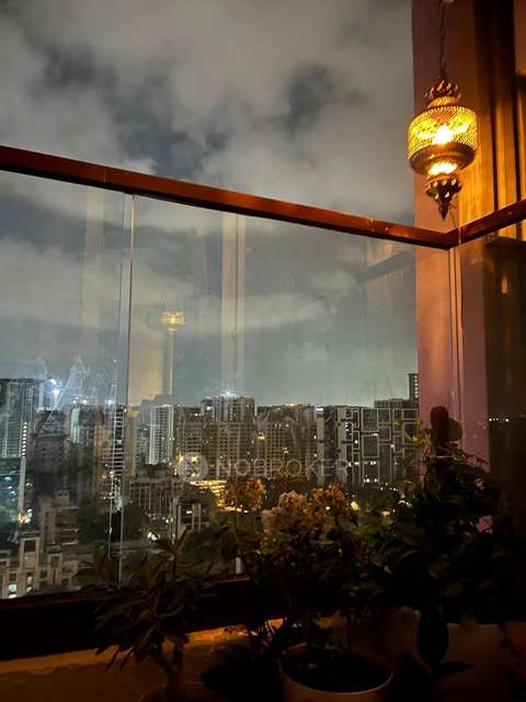 2 BHK Flat In Vaibhavlaxmi Address 51, Bandra East For Sale  In Bandra East